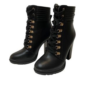 NWOT Just Fab JF Shandee Black Gold Tone‎ Hardware Lace Up Boot Women's Size 8